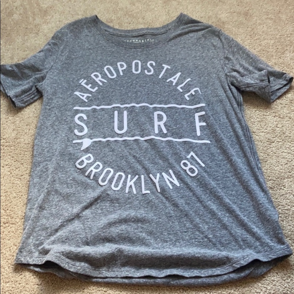 Feathered gray short sleeve shirt